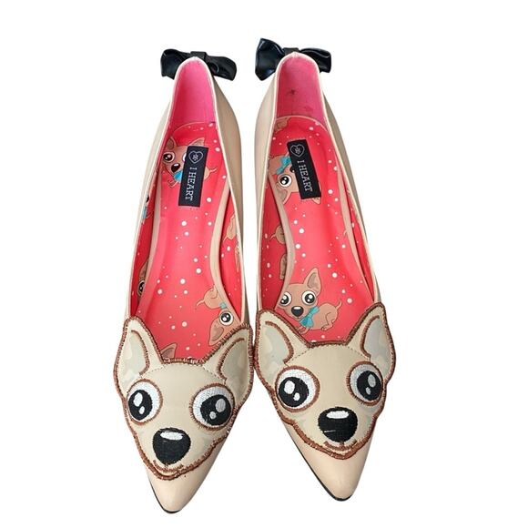 I Heart Beige Tan Chihuahua Kitten Heels Bow Back Faux Leather size 9 Puppy Dog